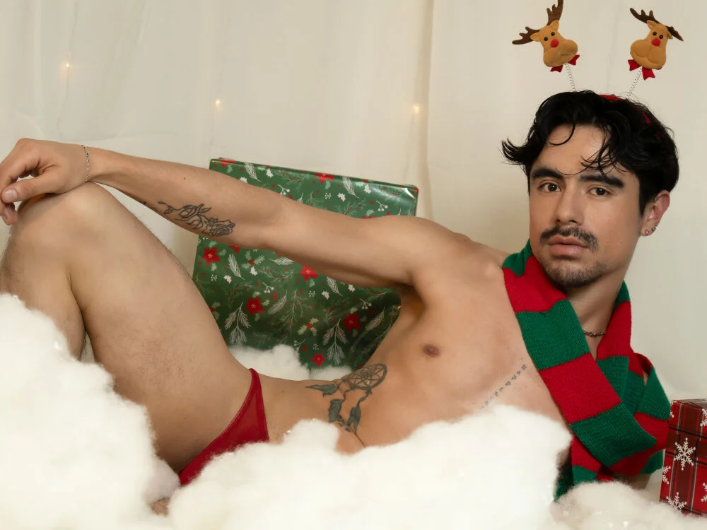 Chat XXX offline de Ethan_Briggs_