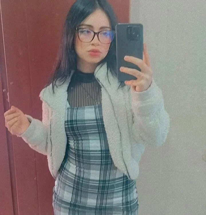 Maddy_14's Offline XXX Chat