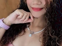 Zendaya_Pregnant's Offline Chat Room
