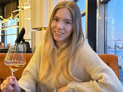 KinsleyHottie webcam livesex profile in white cams