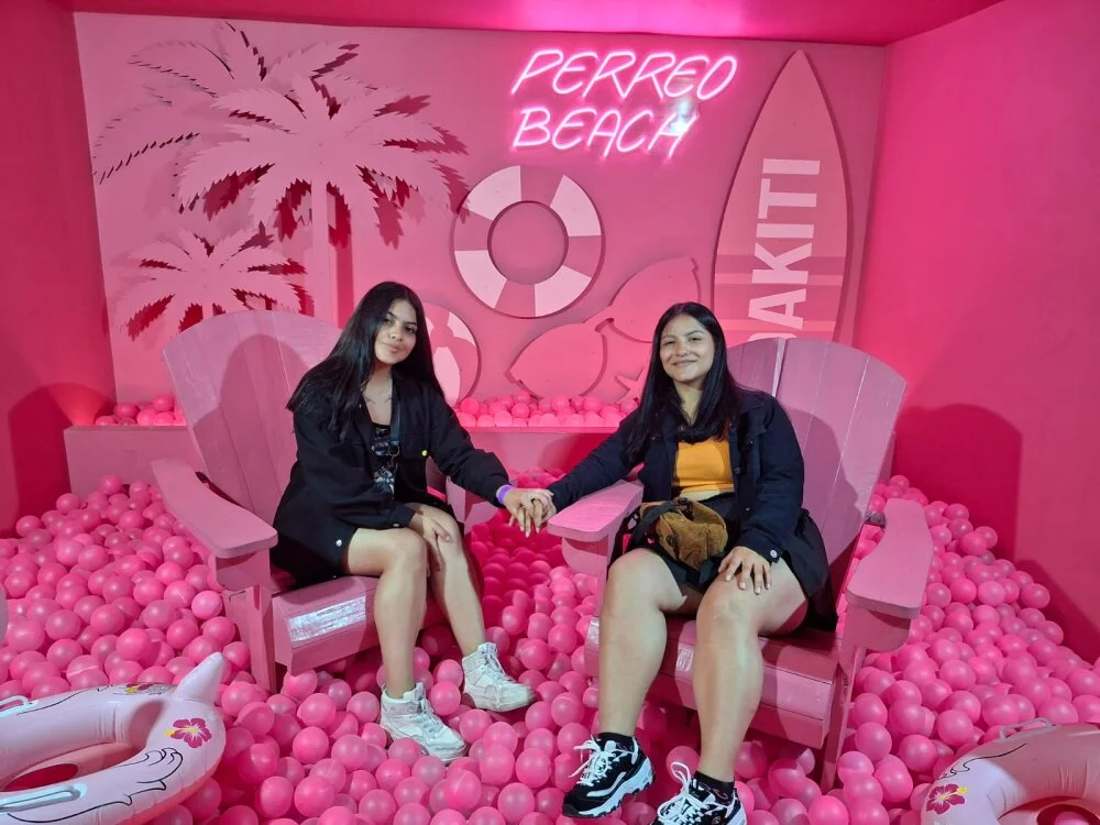 Lilith_and_Khloe Offline XXX-chat