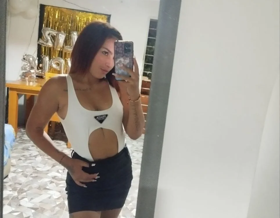 Samantha-R's Offline Chat Room