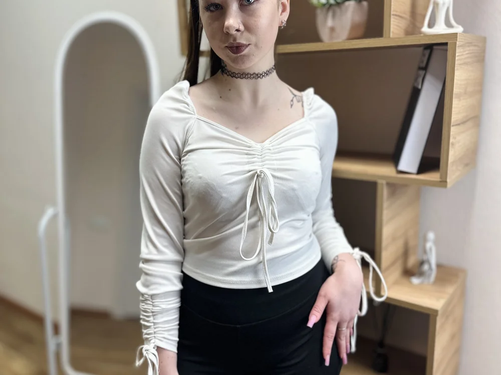 ArletteCroston's Offline Chat Room
