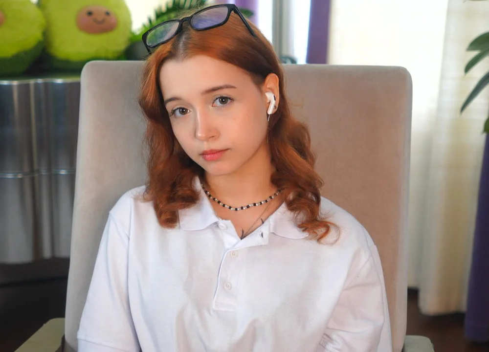 NiaSwartz's Offline Chat Room