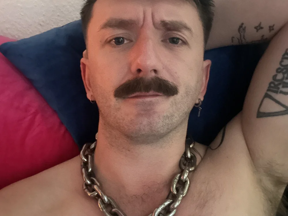 Offline chatovací místnost berlinpup