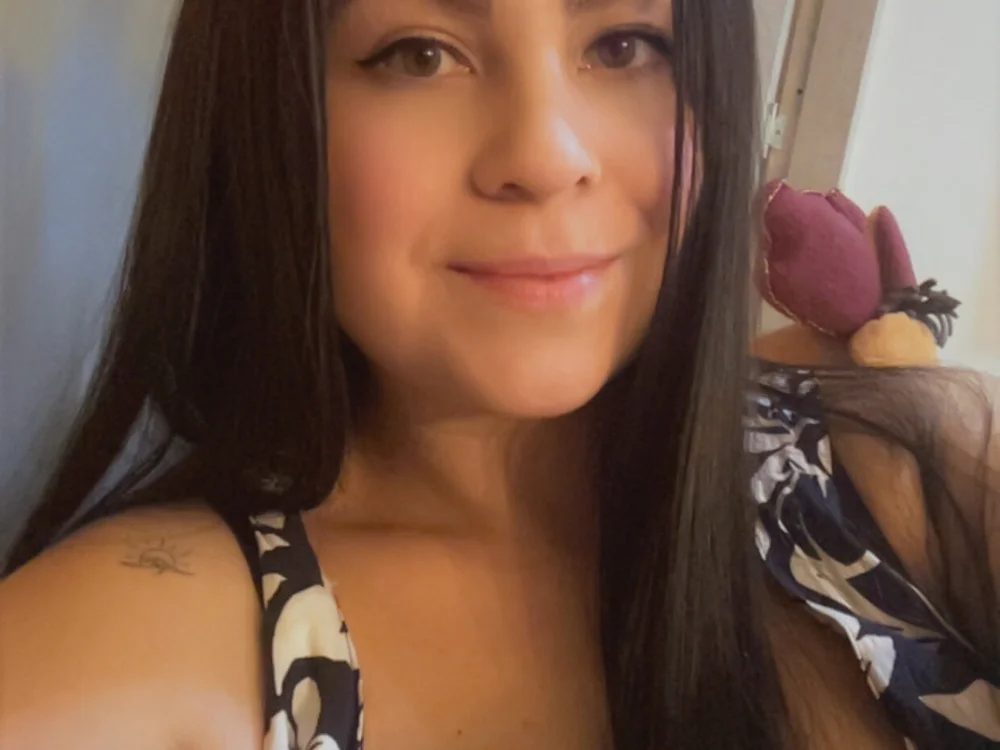 _charlote23's most recent online preview