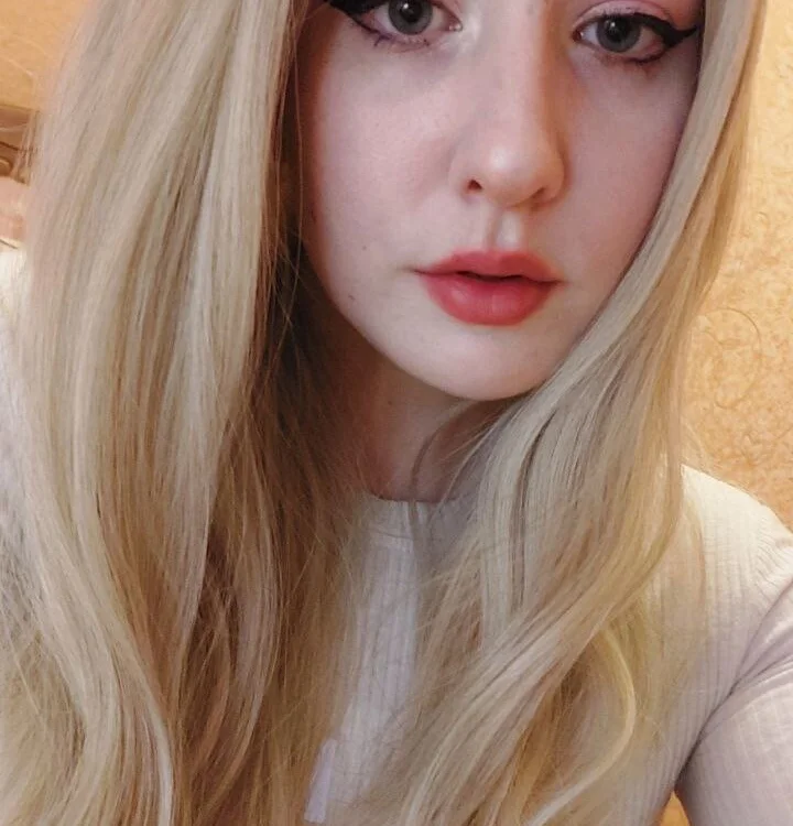 Offline XXX chat modela The-Sweet-Rose