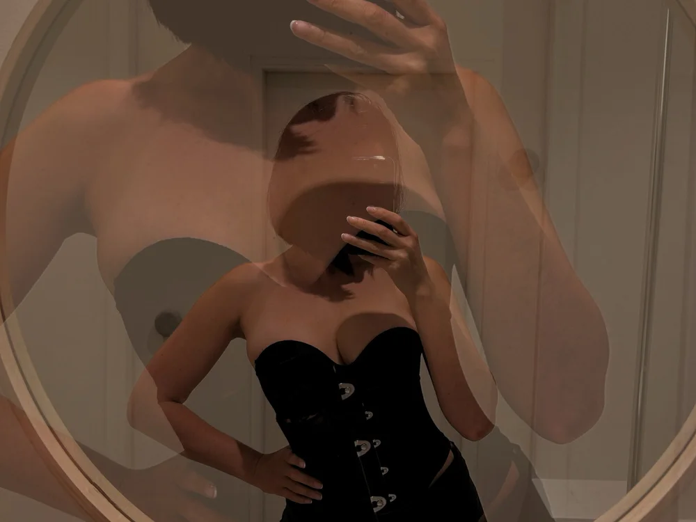 doloresdivine's Offline XXX Chat