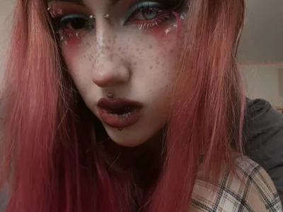 KitttyWhisper profile