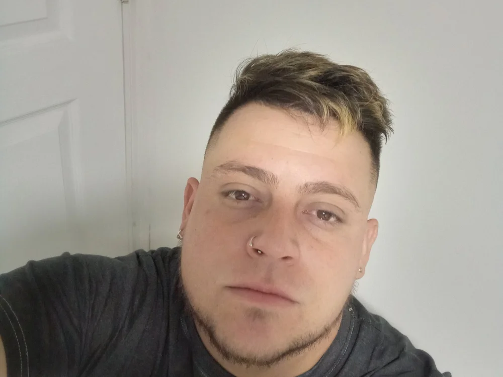 felipealpha's Offline Chat Room