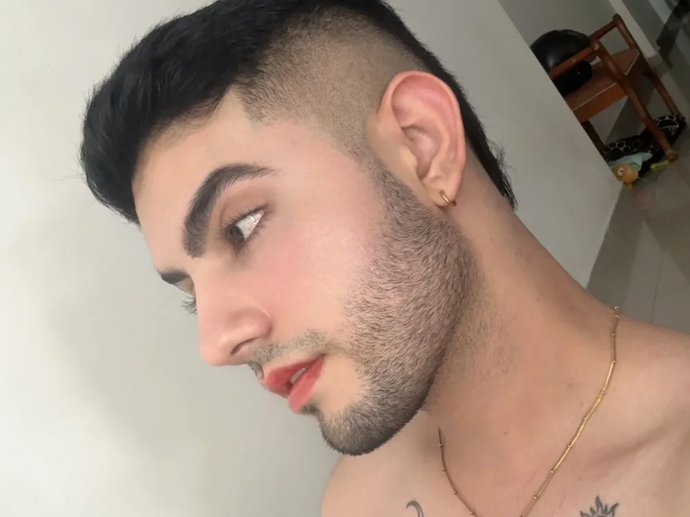 angel530's Offline Chat Room