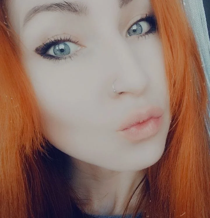 Kelly-Mo's Offline Chat Room