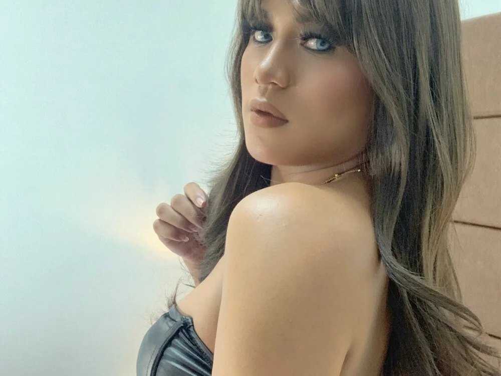 PlayfullBella: συνομιλία ΧΧΧ εκτός σύνδεσης