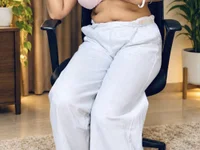 Horny_chubby_girl_
