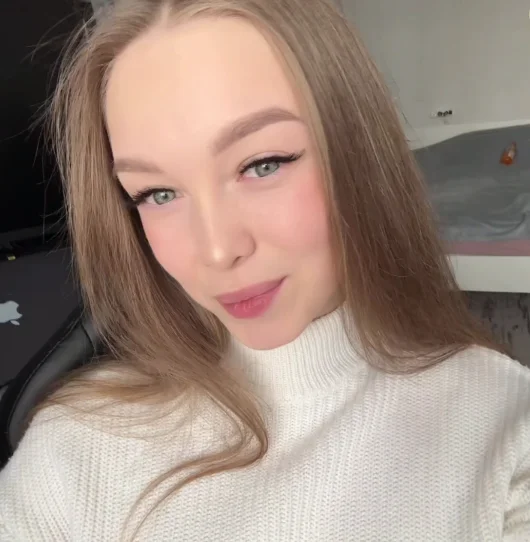 LaurynKand's Offline XXX Chat