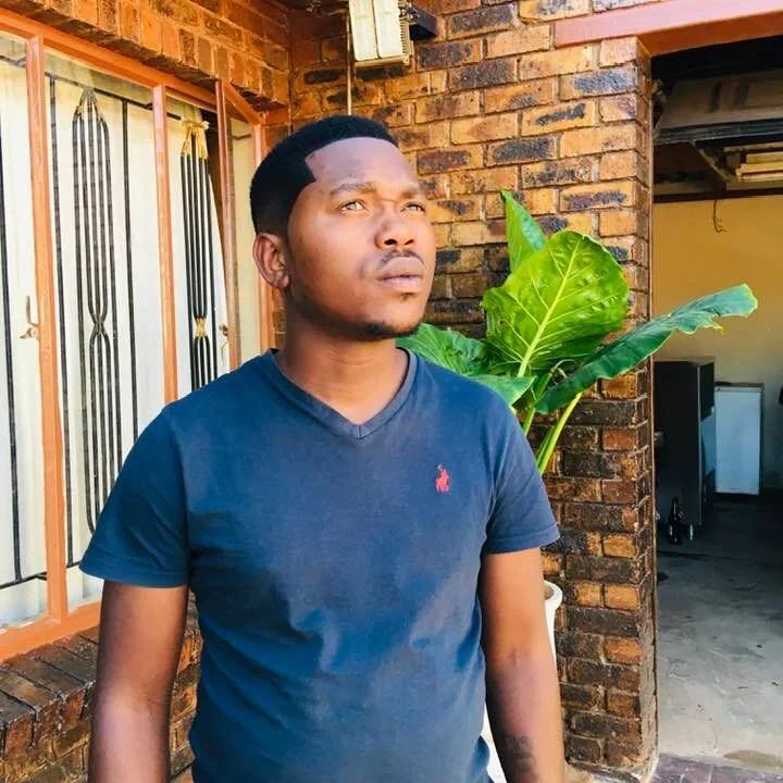 teddy_nhlapo_'s Offline XXX Chat