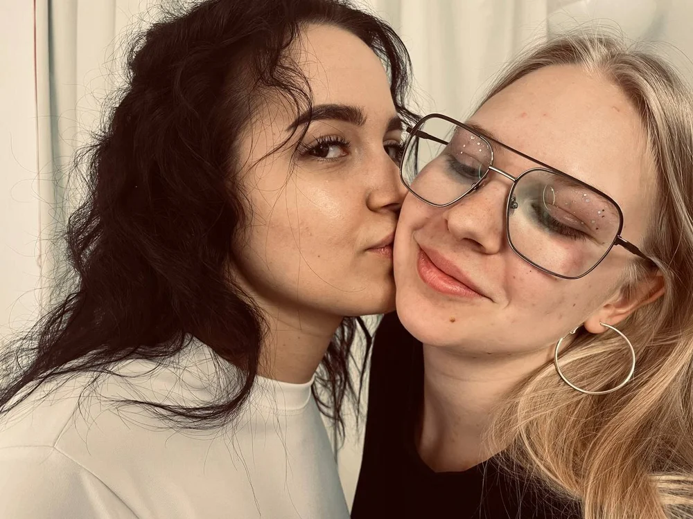 CarmenMoore's Offline XXX Chat