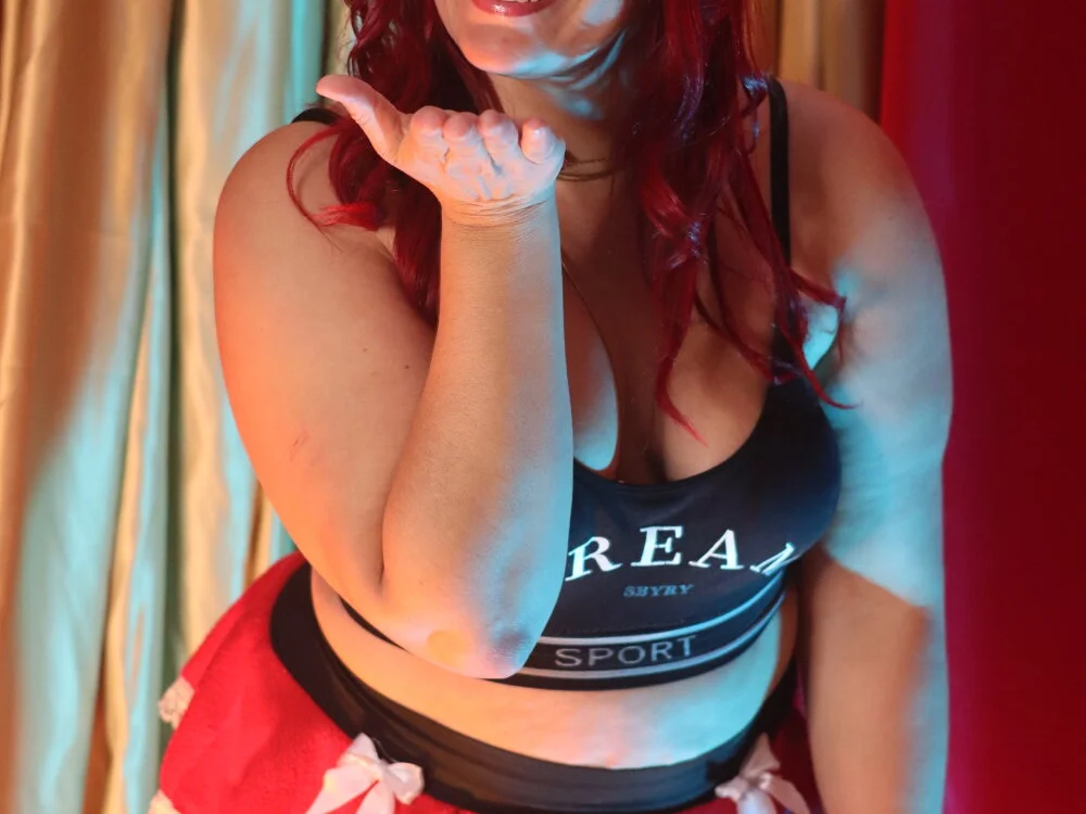 sofiagutierrez__ Adlı Modelin Canlı XXX Sohbeti