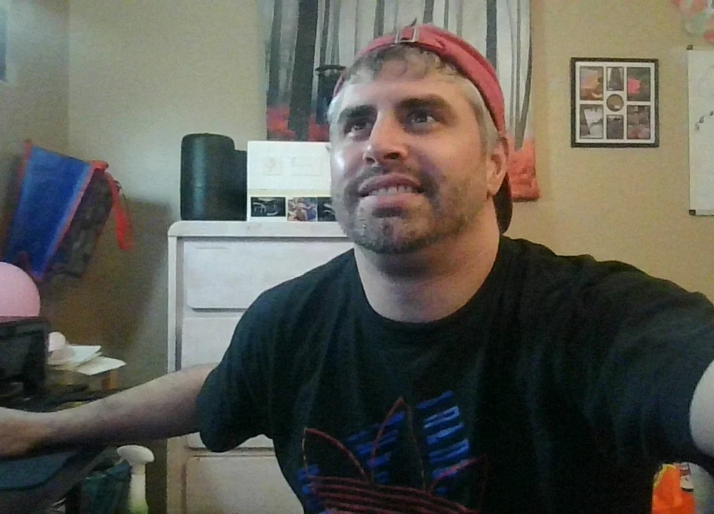 BlondeDreamer69 Offline XXX-chat