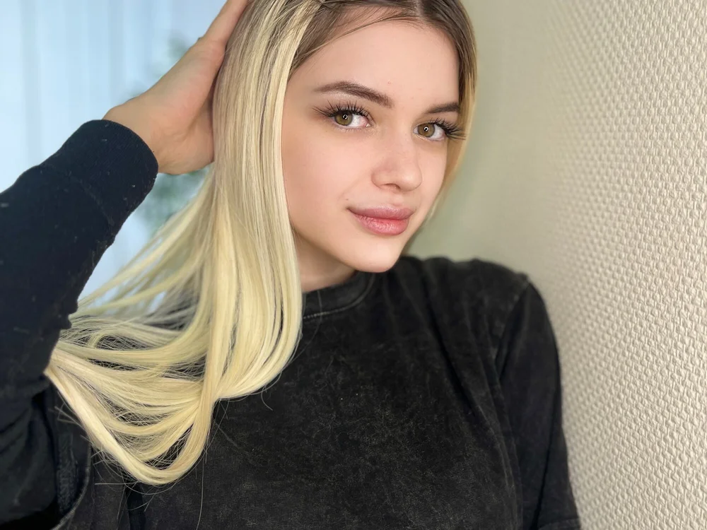 MollyAustinn Offline XXX-Chat