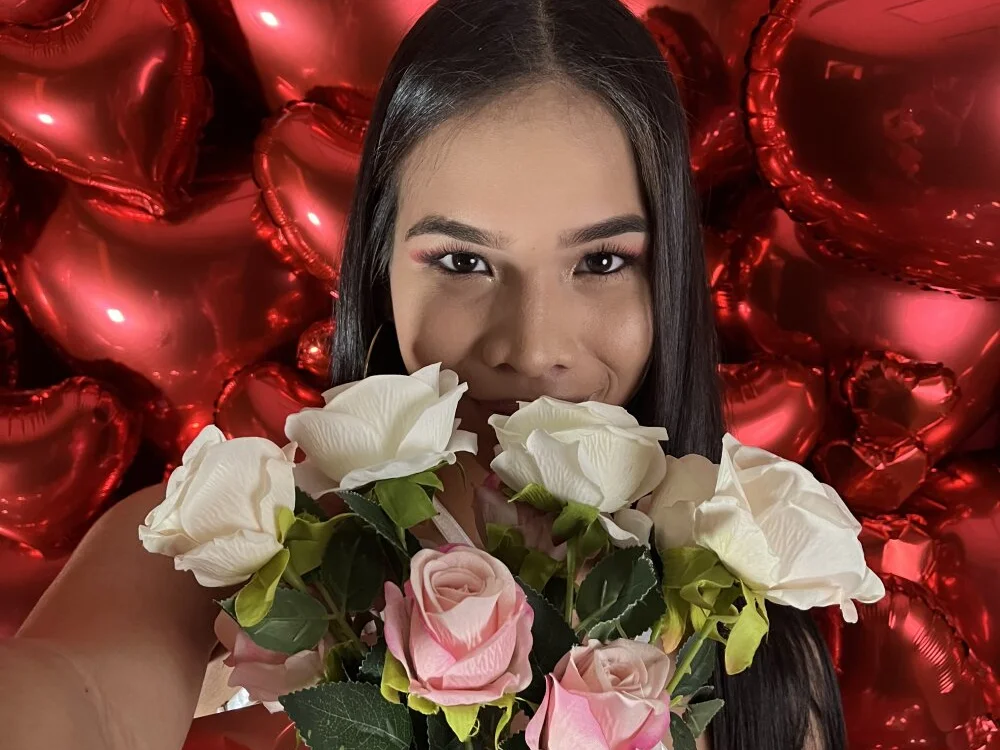 SarahMontezz offline XXX-chat