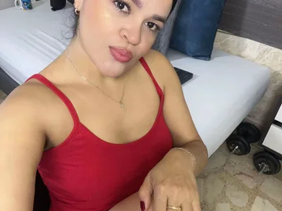 Julieta_Vegah - Girl 