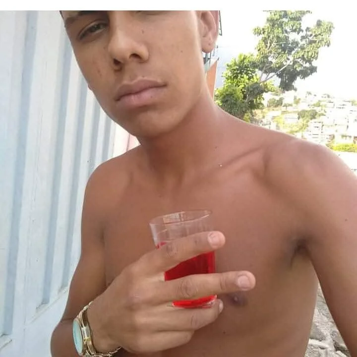 Victo241820n Offline XXX chat