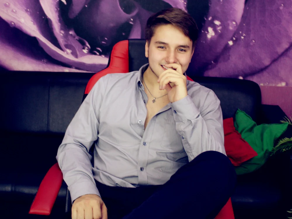 AndrewLi's Offline XXX Chat