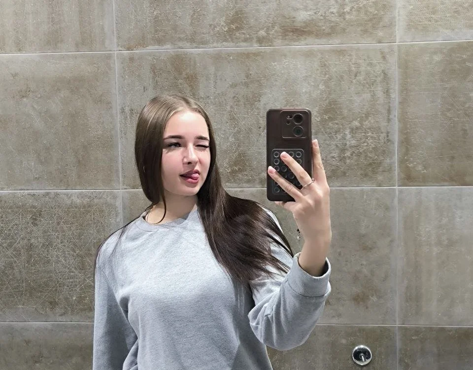 MCevaaa – Offline XXX chat