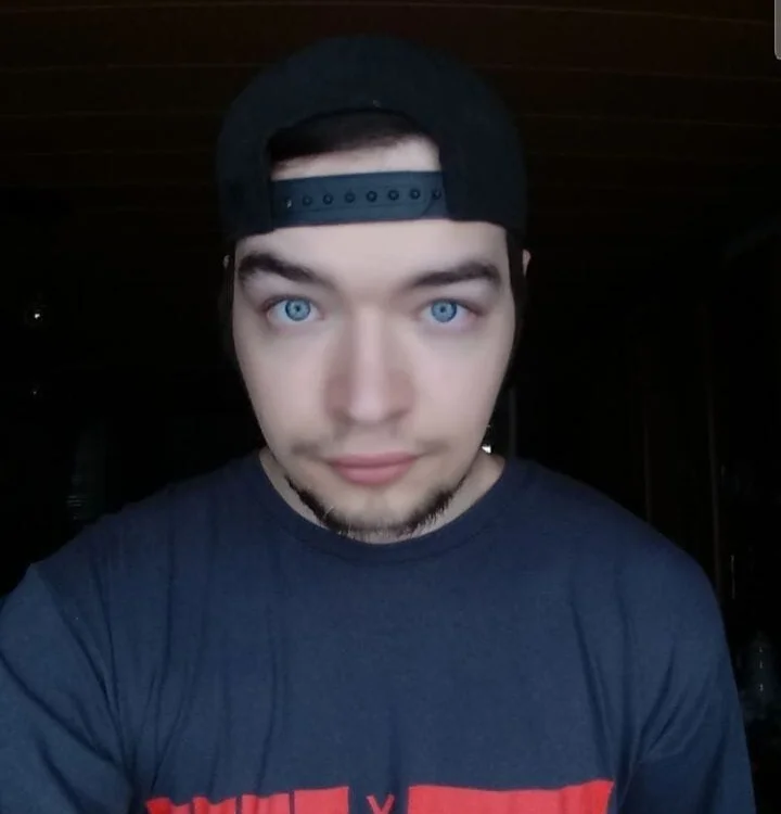 MrBlue340's Offline Chat Room
