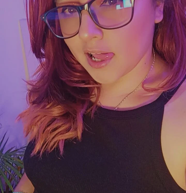 Cherry_blush_'s Offline XXX Chat