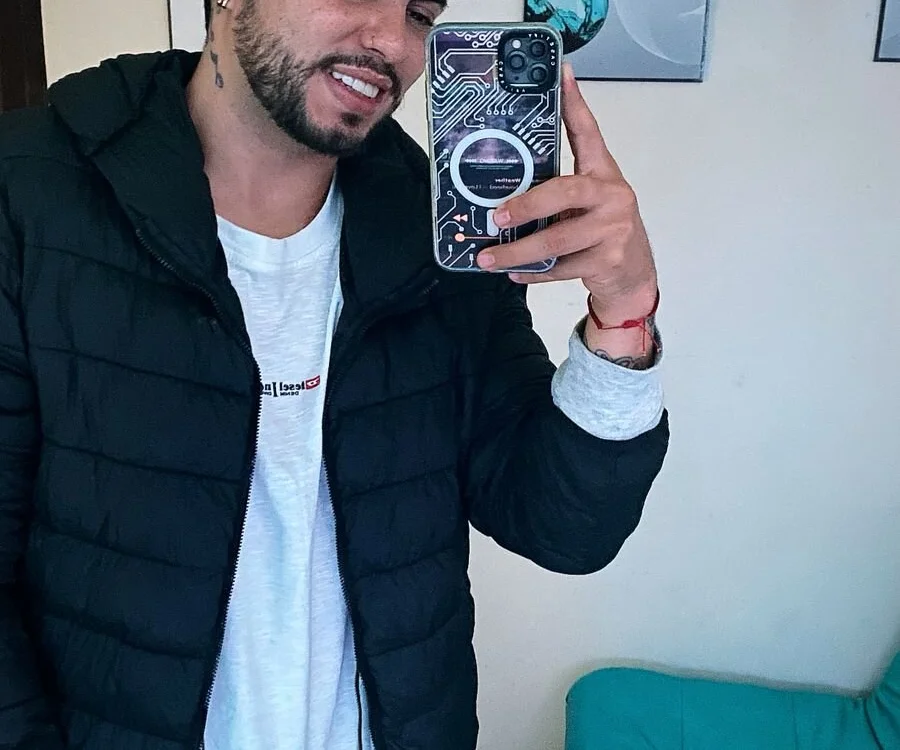 Dilan-C Offline XXX Chat