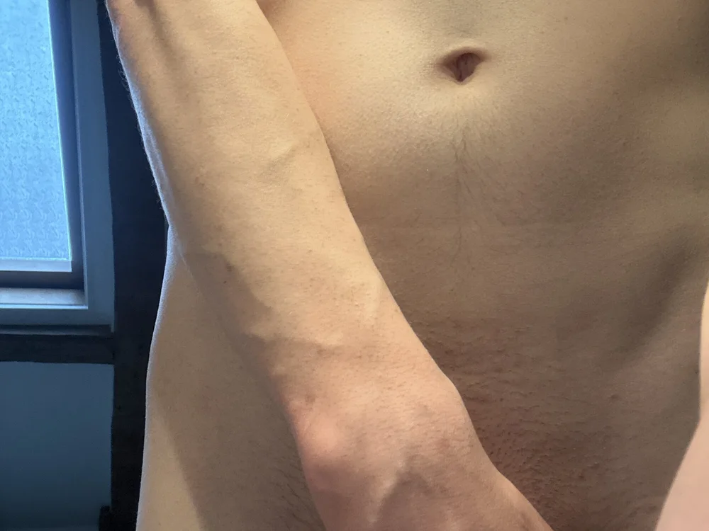 jdjdxidjjs: офлайн-секс-чат