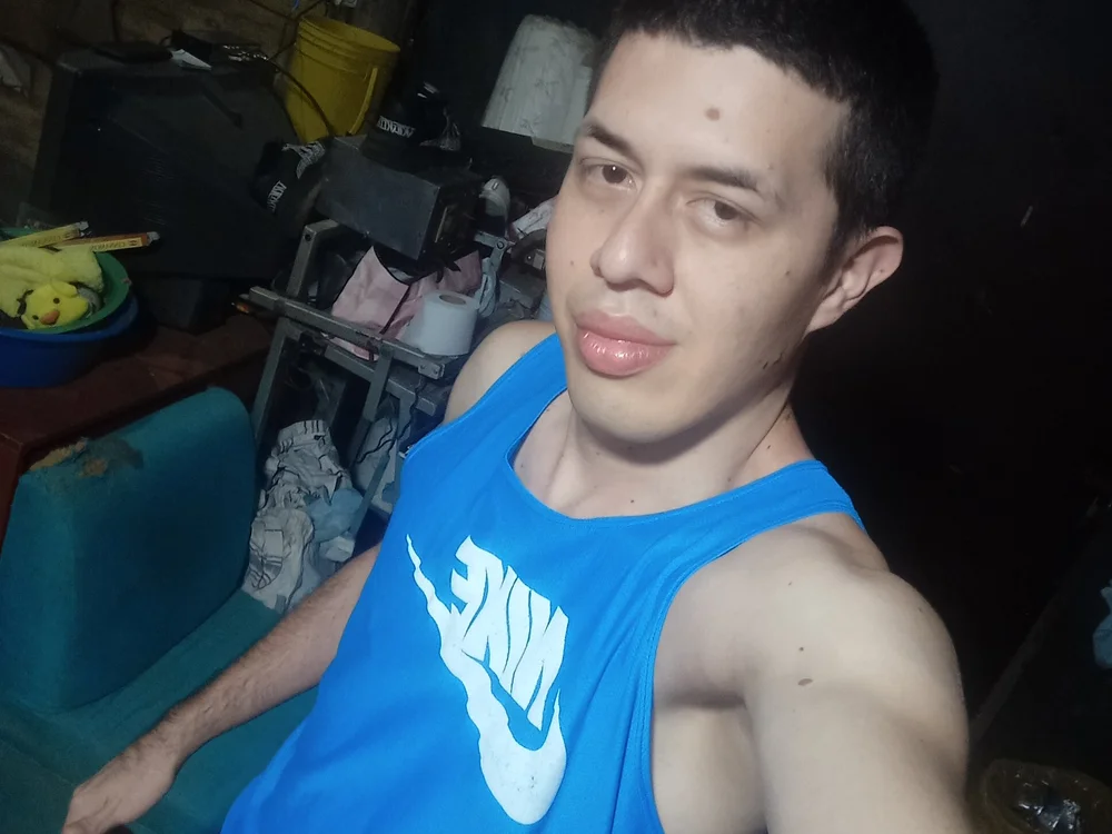 chuky6811 offline chatrum