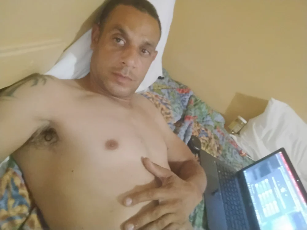 lookinboy's Offline Chat Room