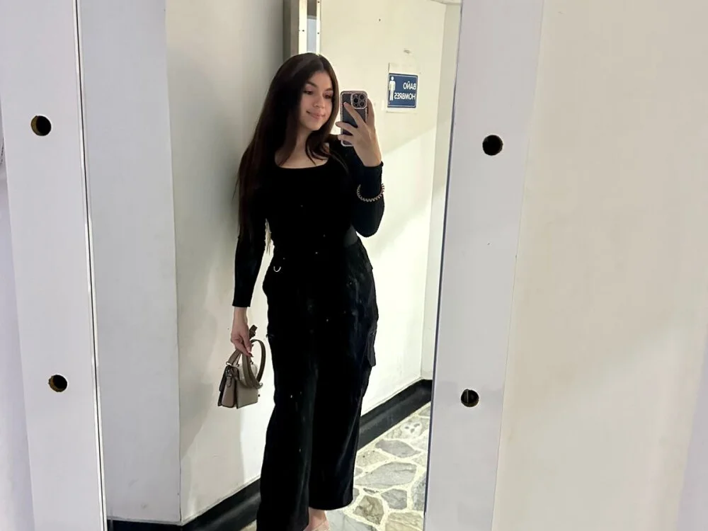 Anny_95's Offline XXX Chat