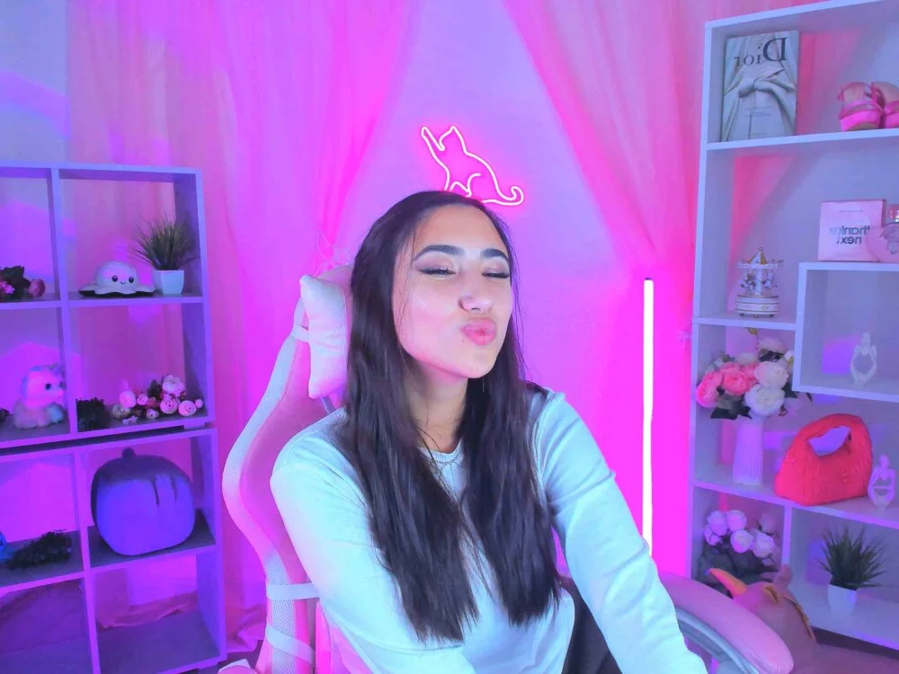 RebeckaThornton Live XXX-Chat