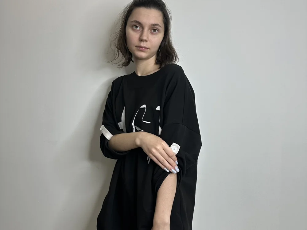 ElwynaCourtney offline chatrum