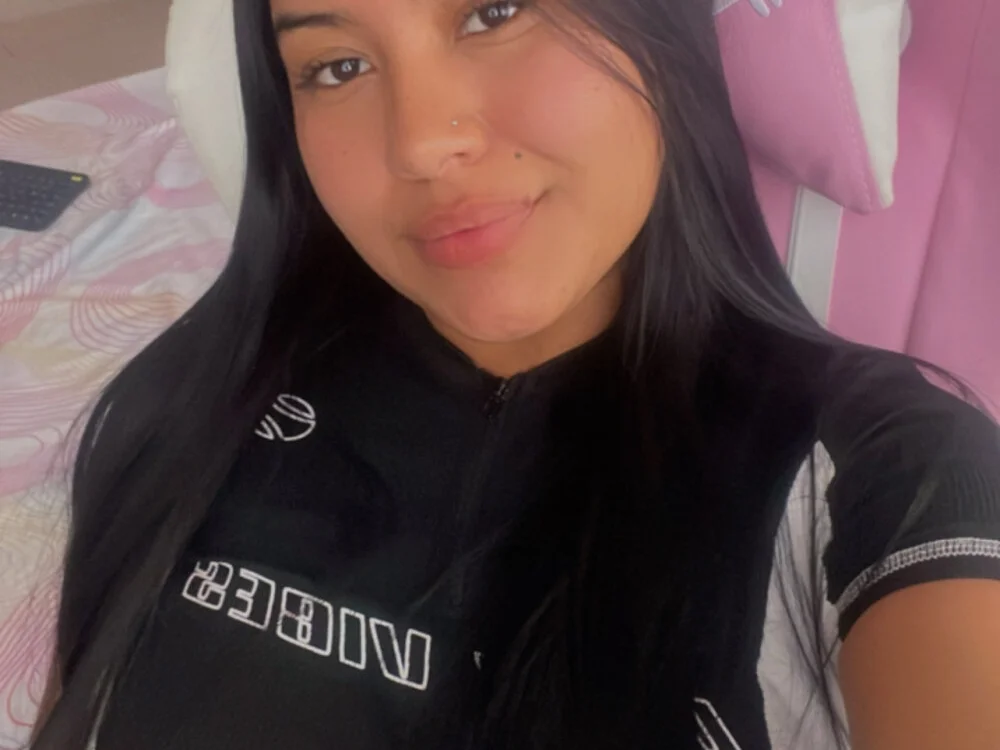 Megan_yoursweetgirl Offline XXX-Chat