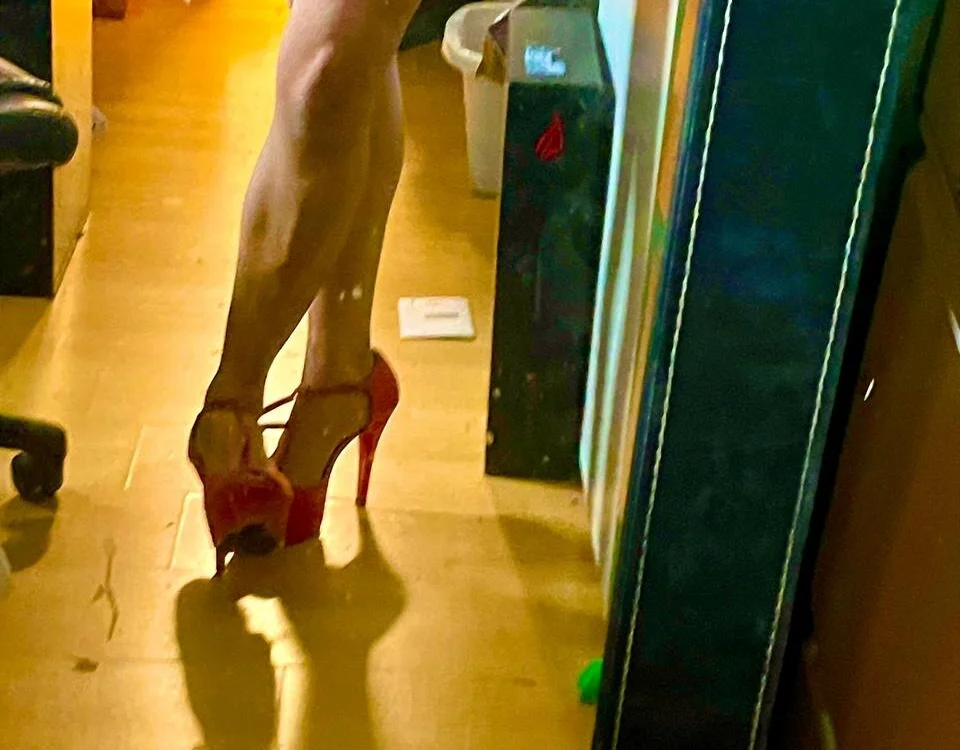 AlessiaTVFussfee Chat XXX offline