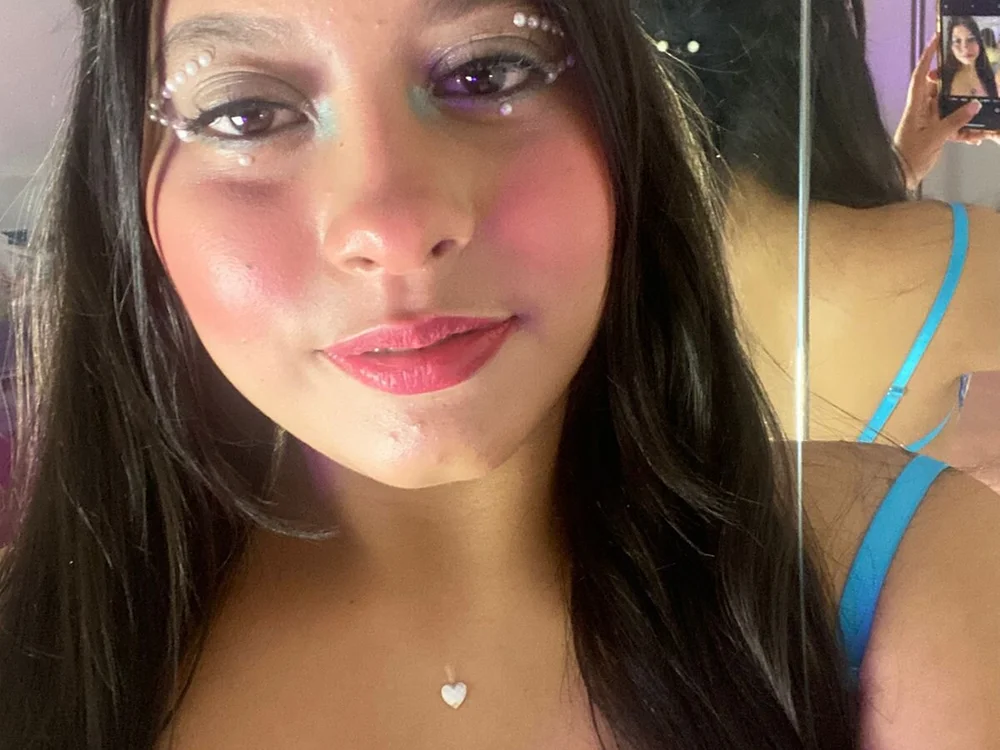 liavelvet_cr's Live XXX Chat