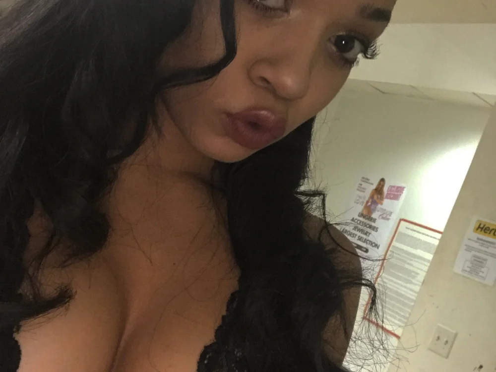 GracieExotic offline chatrum