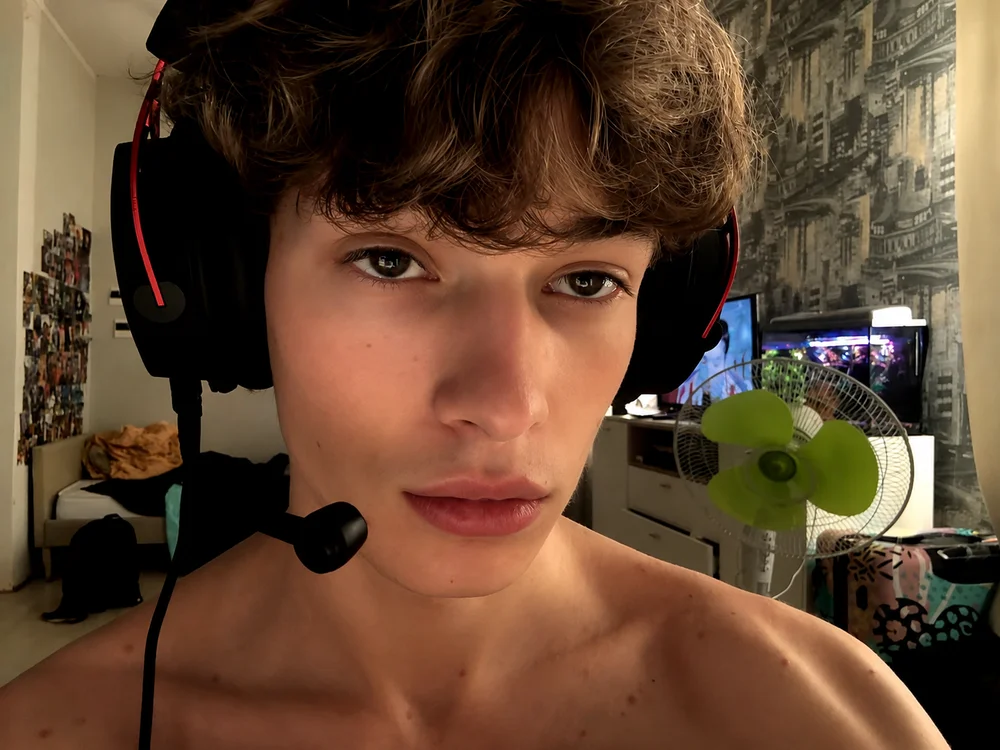 Chatroom XXX hors ligne de kevingarsiaa