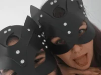 Bess_Lina's Offline Chat Room