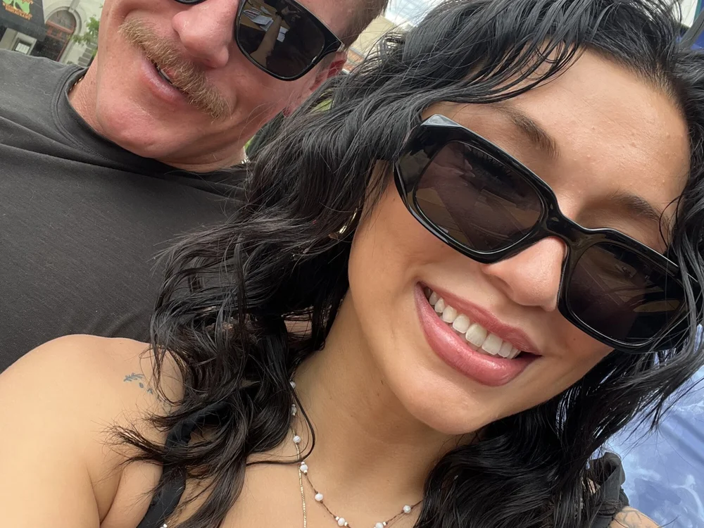 LuxeLoverZ's Offline XXX Chat