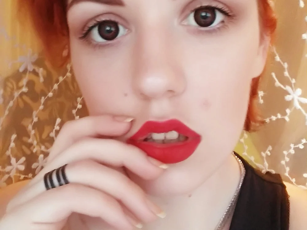 BellaNoris' Offline XXX Chat
