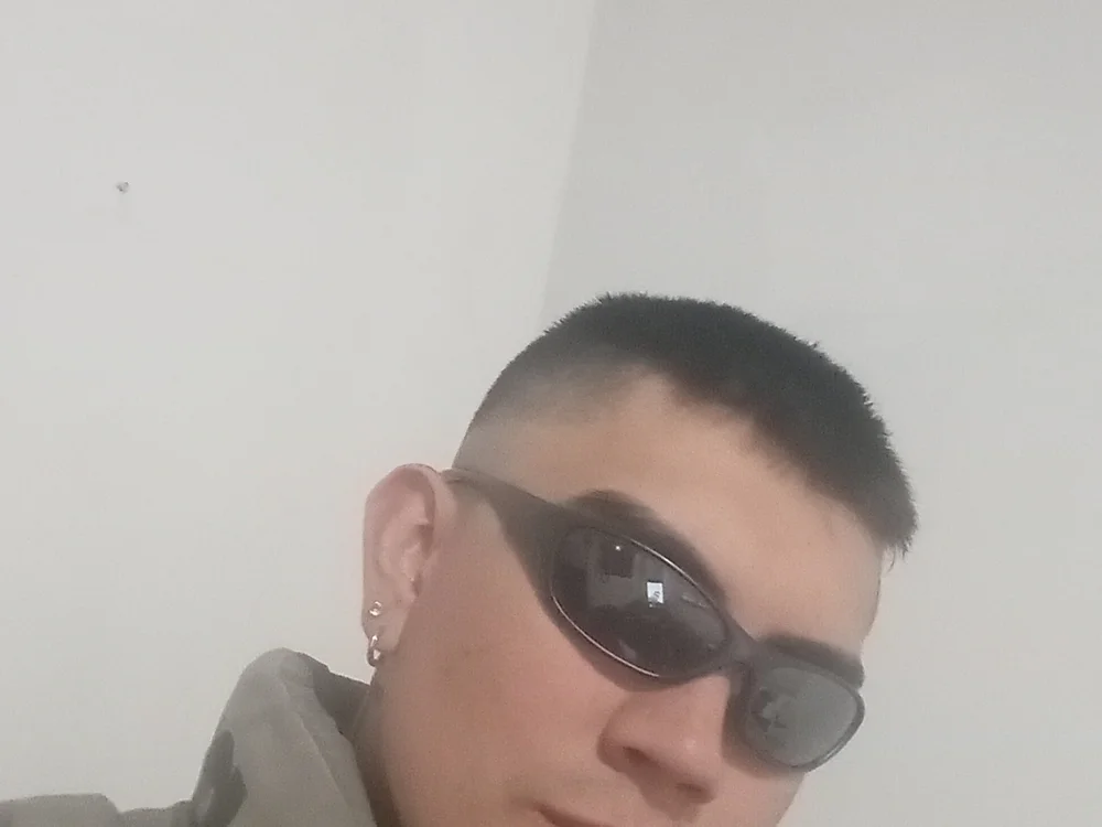 leche3006's Offline Chat Room