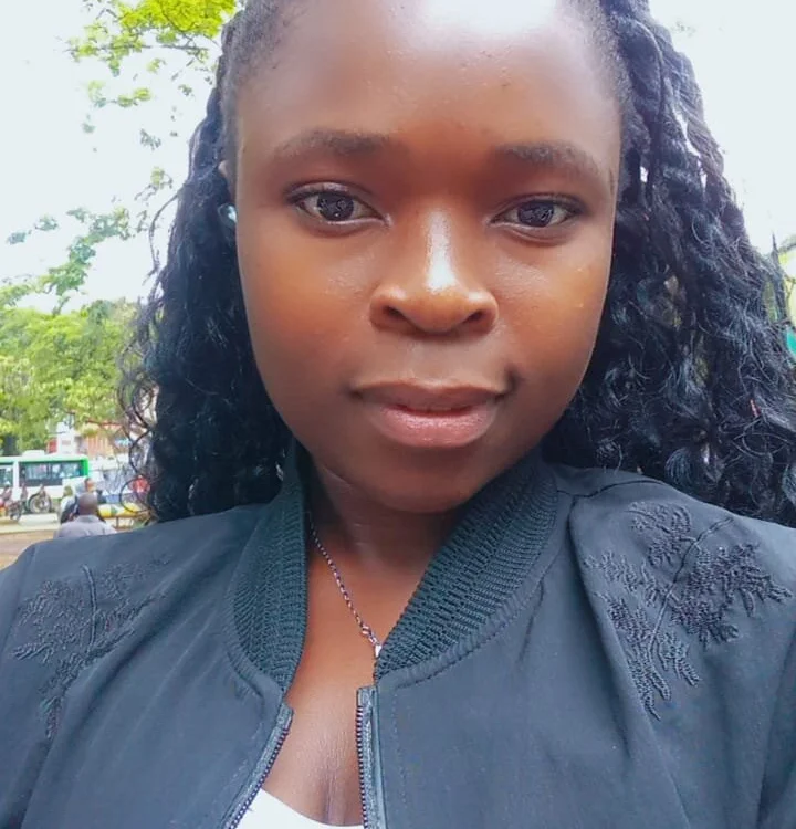 Holly_ebony offline chatrum