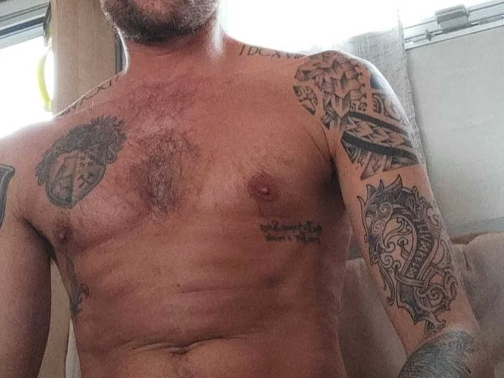 MecMinceChevelu34's Offline XXX Chat