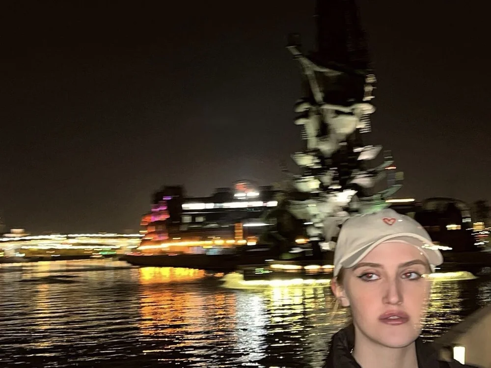 PollyTall's Offline XXX Chat